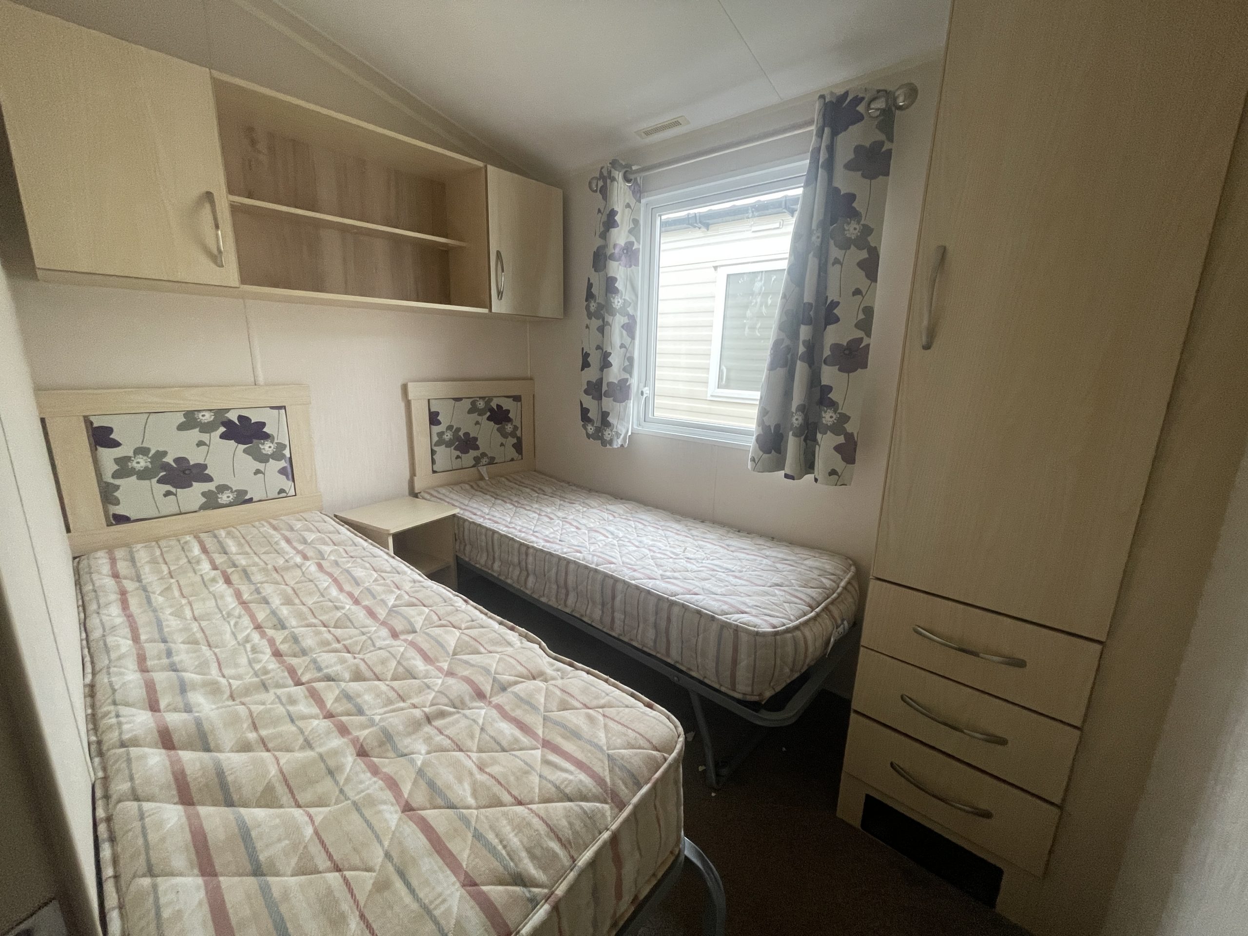 WILLERBY RIO GOLD 35X12 3 BED - Image 5