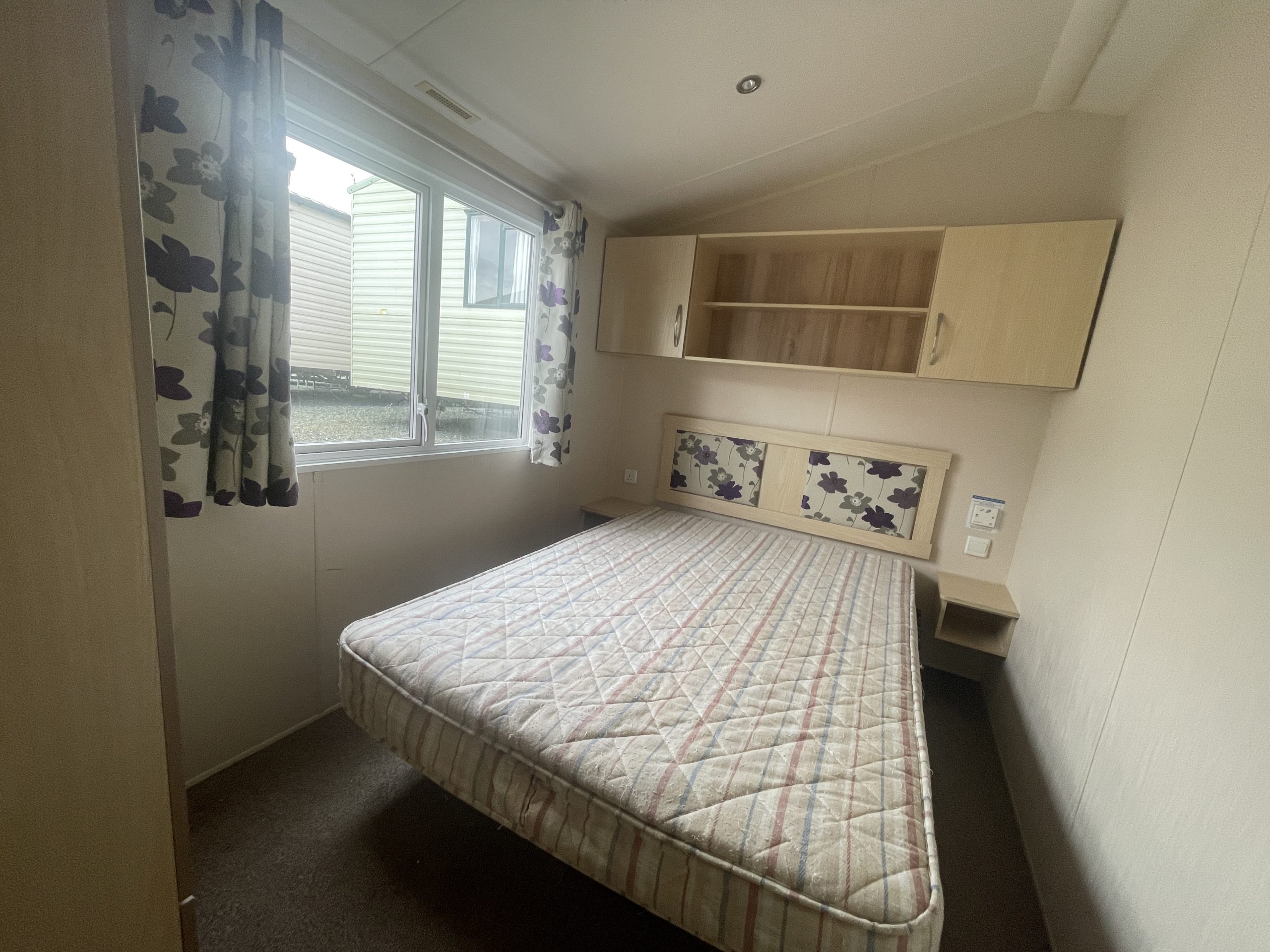 WILLERBY RIO GOLD 35X12 3 BED - Image 7