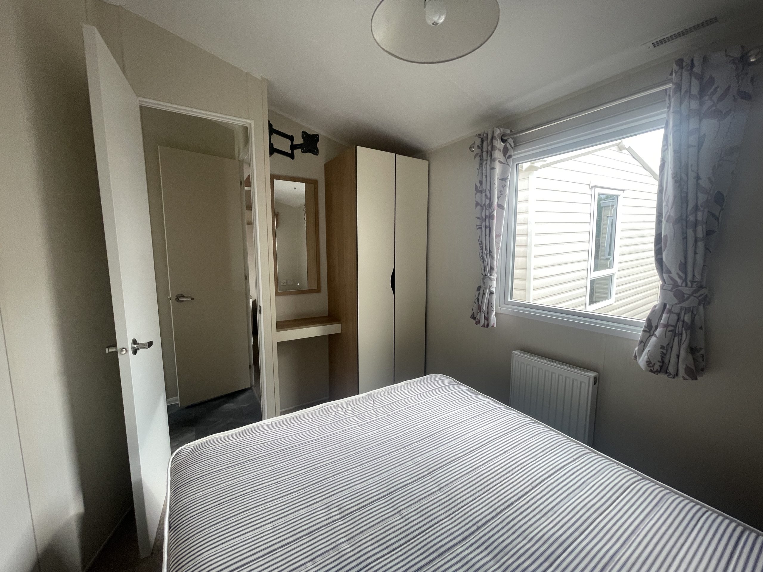 WILLERBY SEASON 35X12 3 BED - Image 9