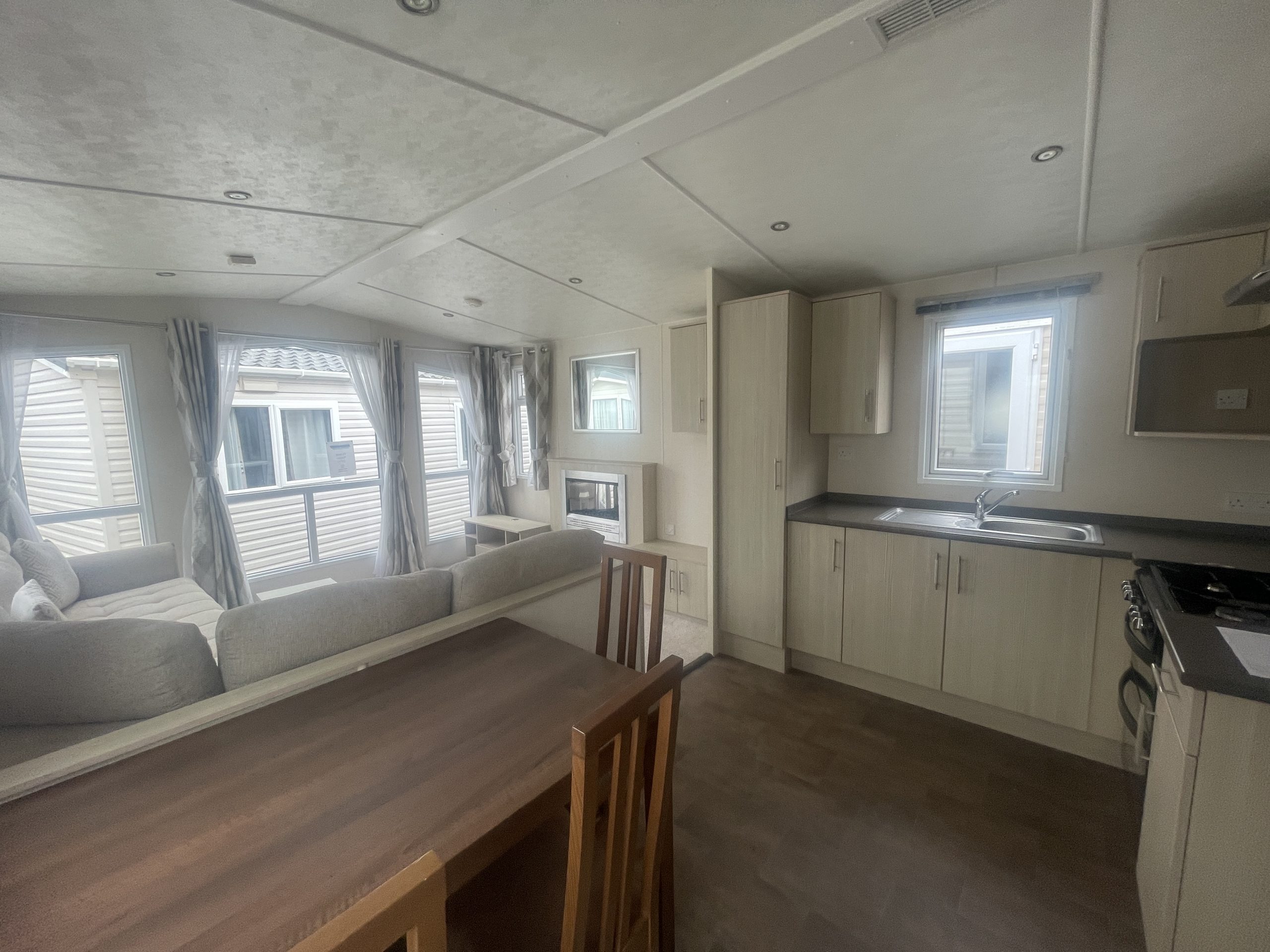 VICTORY TORINO SUPER 38X12 2 BED - Image 2