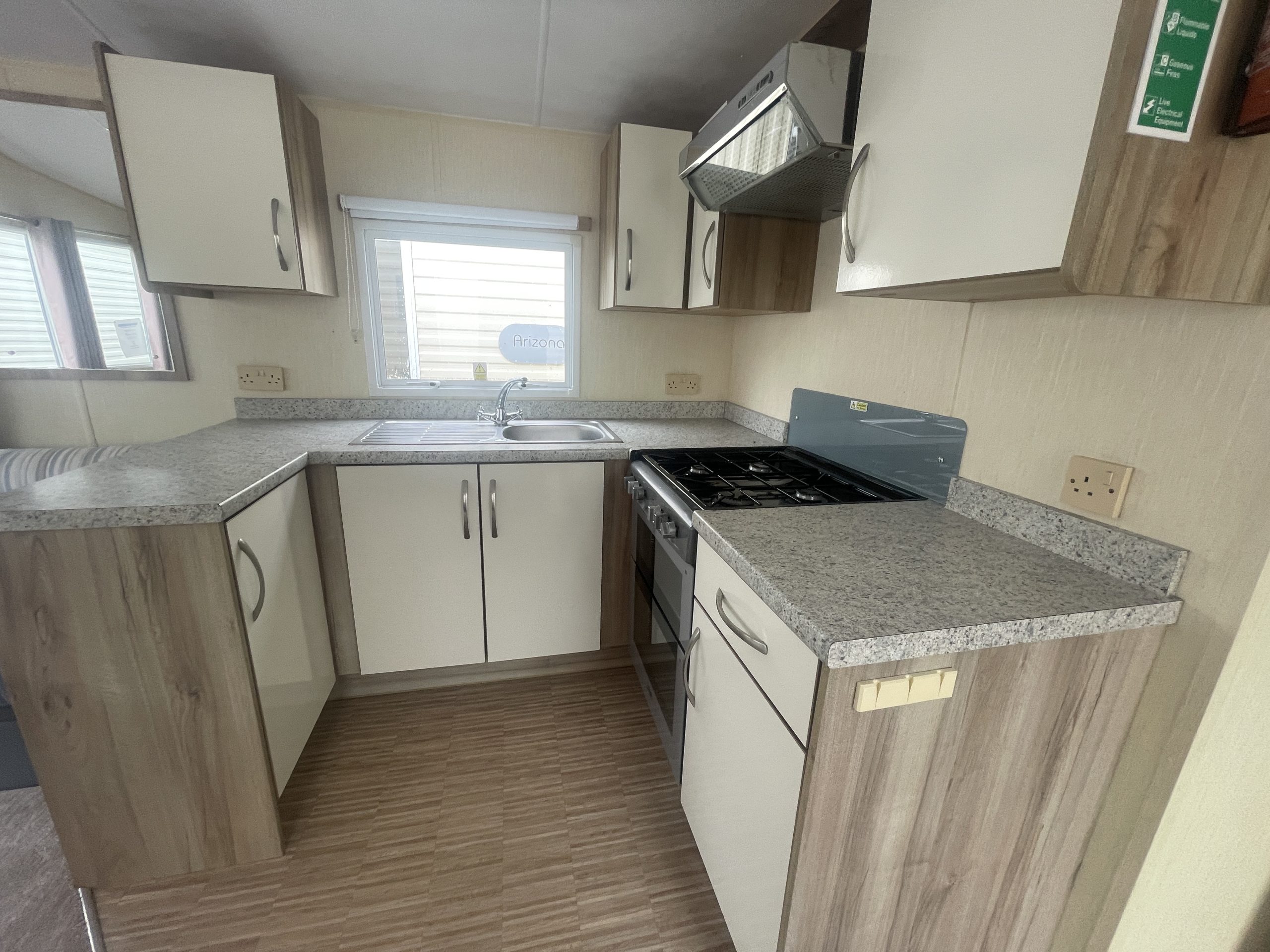 WILLERBY RIO GOLD 28X12 2 BED - Image 3