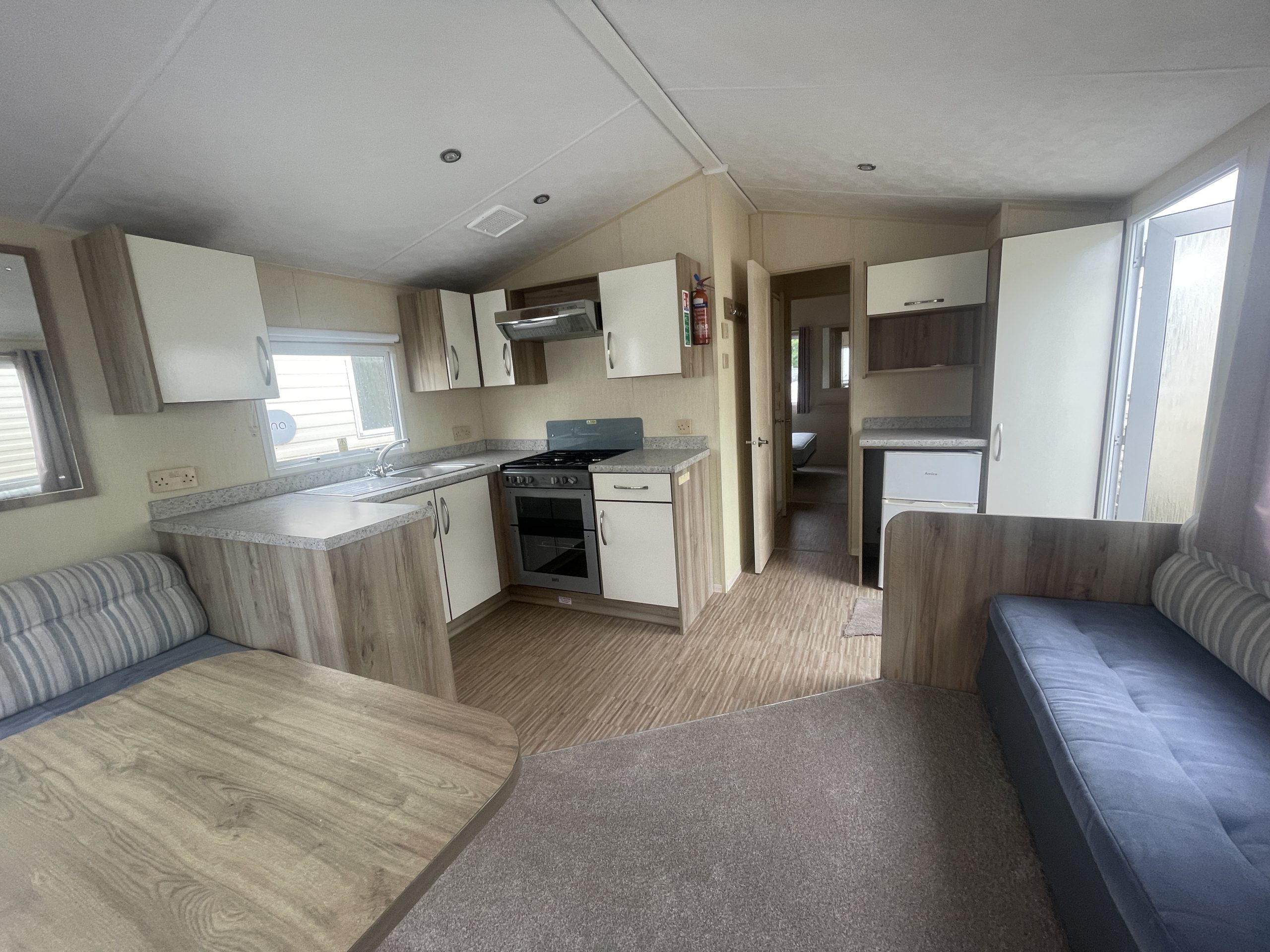 WILLERBY RIO GOLD 28X12 2 BED - Image 4