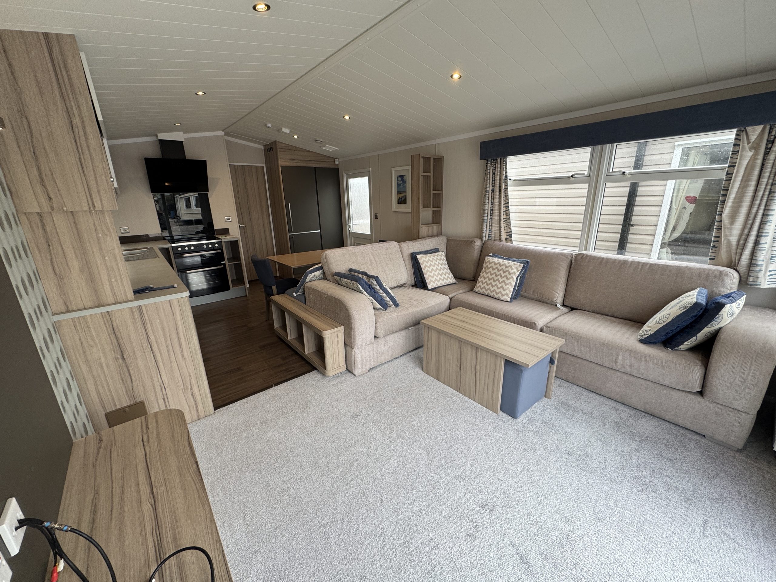 Swift Antibes 40X12 3 Bed - Image 3