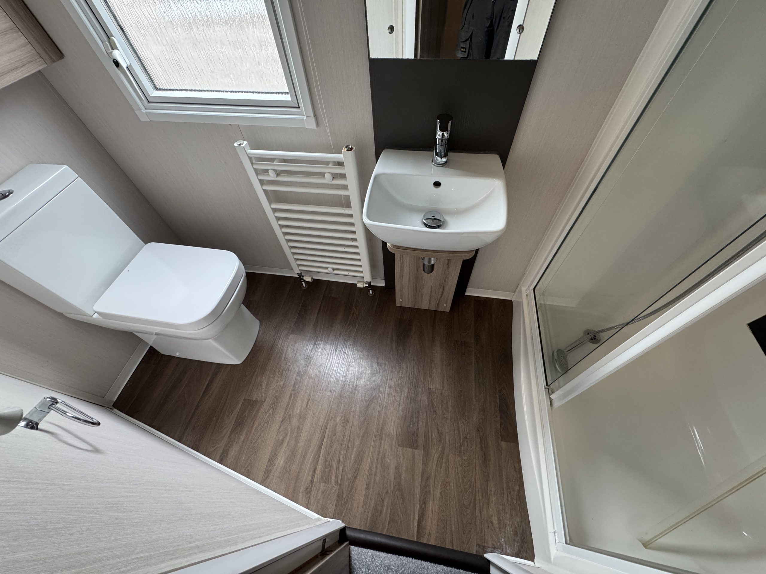 Swift Antibes 40X12 3 Bed - Image 5